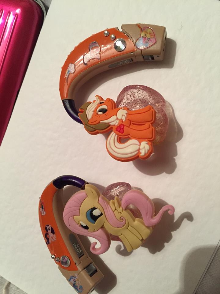 Alat Bantu Dengar Anak dengan Desain My Little Pony via www.mylugs.co.uk